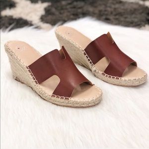 Peep Toe Brown Wedge 6